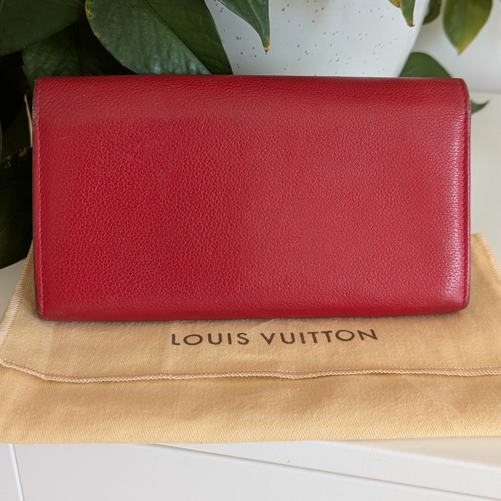 Louis Vuitton Lockme Red Leather Wallet - Picture 4 of 16